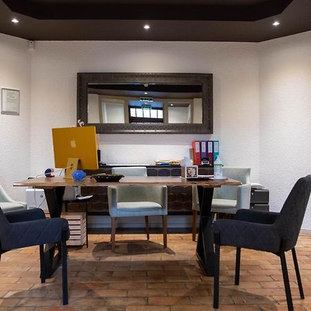 Boutique Hotel De L'Ecu Vaudois Begnins Bagian luar foto
